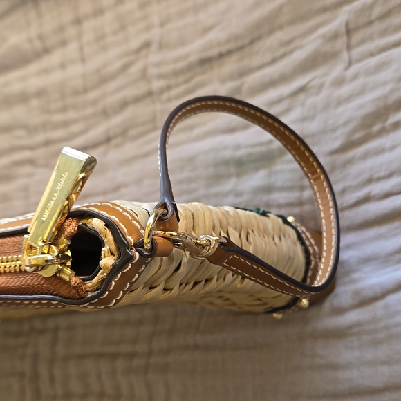 Michael Kors Clutch - Picture 11 of 11